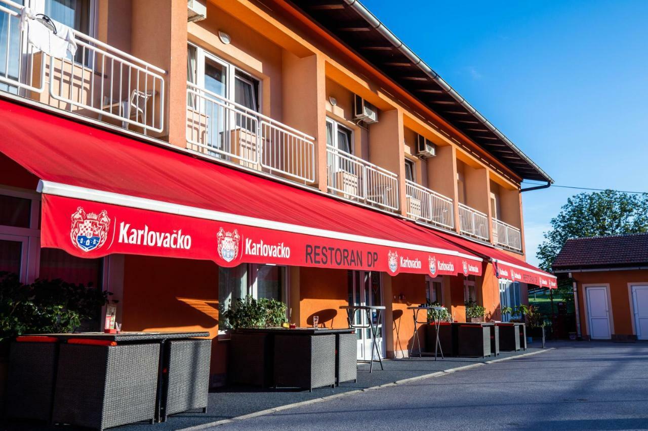 Bed And Breakfast Restaurant Dp Donji Zvecaj Kültér fotó